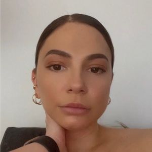 Meet your Posher, Andriana